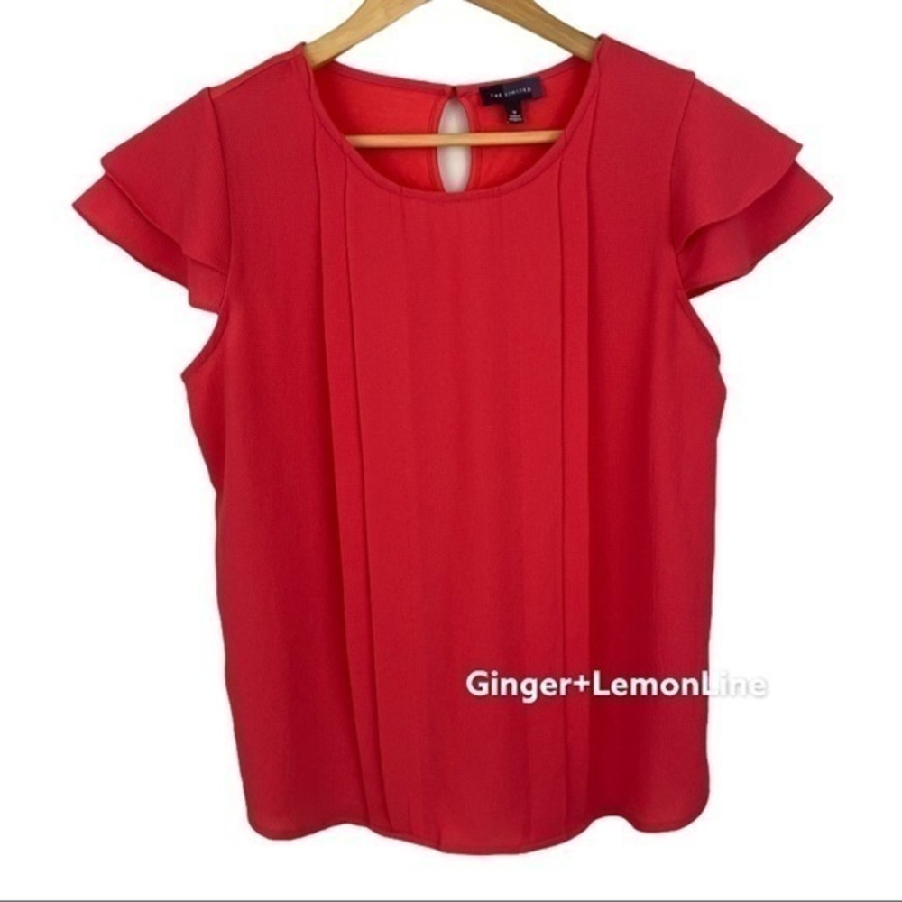 THE LIMITED Coral Pink Knit Flutter Sleeve Top | Pleated Front | Keyhole Medium
